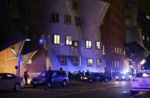 В результате стрельбы в Массачусетском институте убит полицейский