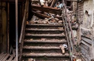 Пьяный водитель в Польше устроил ДТП, что привело к обрушению дома