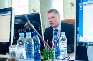 Министр сообщения грозит разорвать договор с перевозчиками