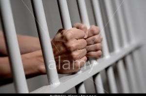 Отбывающий пожизненный срок впервые попросил о помиловании