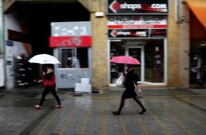 Кипр спишет деньги со счетов школ