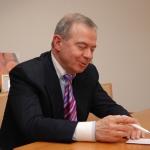 Лембергс: поправки о статусе подследственного депутата направлены против меня