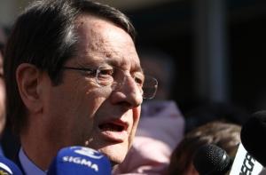 Президент Кипра назначил судей для расследования причин кризиса