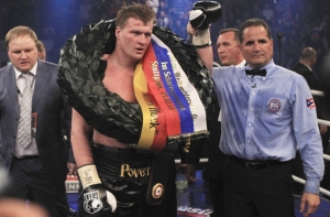 Поветкин нокаутом сохранил титул чемпиона