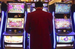 В Якутии полицейские изъяли 17 игровых автоматов из квартиры пенсионерки