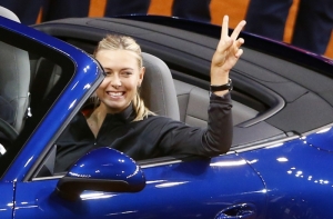 Шарапова подарила бойфренду Porsche 911