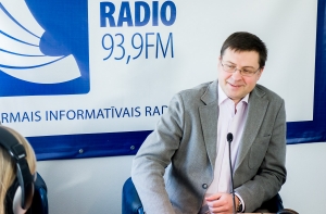 Домбровскис считает экономику Латвии феноменальной