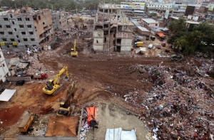 В Дакке завершили разбор завалов рухнувшего здания