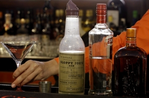 Торговцы будут отстаивать продажу алкоголя на автозаправках