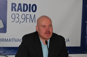 АНОНС: на радио Baltkom - глава ассоциации торговцев горючим Мартиньш Стиранс