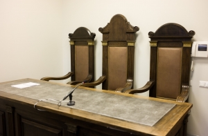 Мужчина назвал латышский народ дебильным и получил условный срок