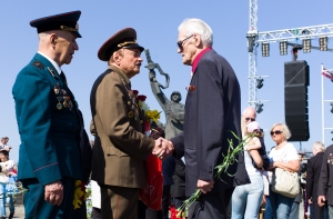 У памятника Освободителям задержаны 4 человека