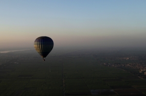 В Турции упал воздушный шар с туристами