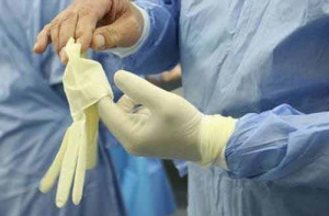 Пострадавшему в результате взрыва ребенку проведена сложная операция