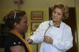 Медсестры устроили фотосессию с тяжелобольными (ВИДЕО)