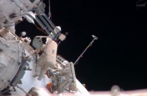 Астронавты выйдут в открытый космос из-за утечки аммиака на МКС