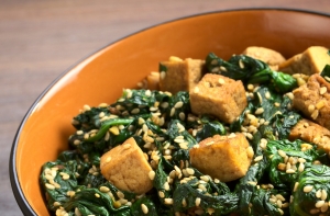 Быстро и вкусно: горячая закуска из шпината