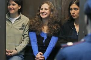 Актриса защищала Pussy Riot за деньги