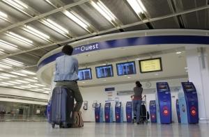 Французские авиадиспетчеры начали трехдневную забастовку