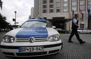 Полиция Берлина застрелила голого в фонтане