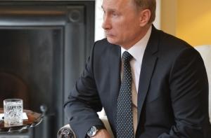 Путина обвинили в краже перстня