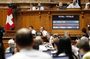 Швейцарские парламентарии решили сохранить банковскую тайну