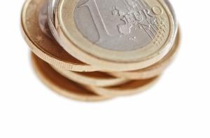 В проекте резолюции Европарламента одобрено введение евро в Латвии