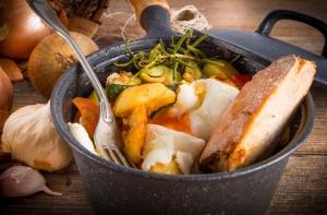 500 малоимущих семей получат в подарок на Лиго продукты