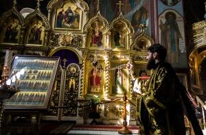 Полицию обвинили в агрессии при задержании неадекватной женщины