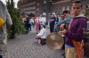 Сегодня в Риге пройдет второй флэшмоб йогов (ФОТО)