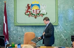 Премьер пока не сделал выводы из выборов