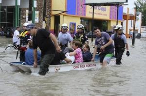 Наводнения в Мексике оставили без крова 40 тысяч человек