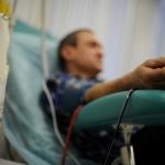 Доноров призывают активнее сдавать кровь