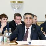 Российский губернатор Аман Тулеев попал в ДТП