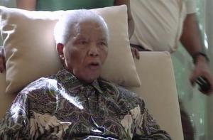 В ЮАР признали, что скорая с Манделой сломалась по дороге в больницу