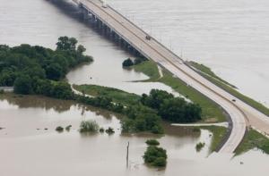 Наводнения в Германии: армия борется с последствиями