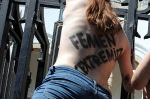 Украинскую активистку FEMEN депортировали из Туниса