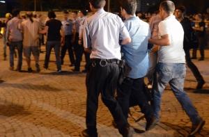 Турецкая полиция провела массовые обыски оппозиционеров