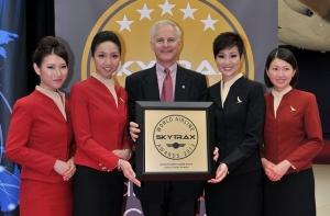 Азиатские бортпроводницы - самые лучшие в 2013 году