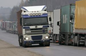 Сотни белорусов застряли на границе с Литвой