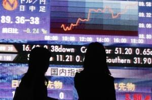 Японские жены стали выдавать мужьям меньше денег