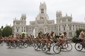 В Испании одержан рекорд по числу нудистов на пляже