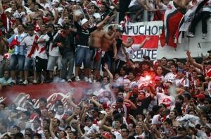 В Аргентине перед футбольным матчем застрелили двух болельщиков