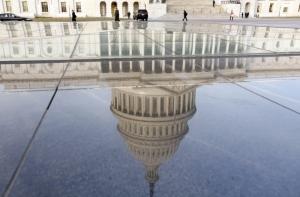 Американский конгресс разрешил подглядывать и подслушивать