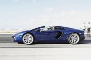 Lamborghini Aventador сравнялся в мощности с «Вейроном»