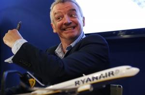 Ryanair продаст обшивку самолетов под чужую рекламу