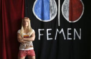 Украинская активистка FEMEN стала символом Франции