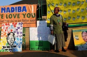 Нельсон Мандела отмечает свое 95-летие в больнице