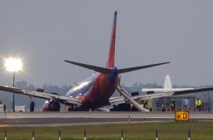 Авария в Нью-Йорке: у самолета отказало шасси