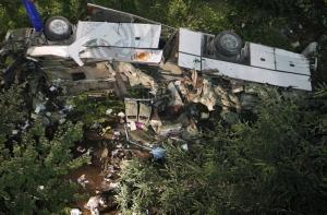38 человек погибли в ДТП с пассажирским автобусом в Италии (ДОПОЛНЕНО)(ФОТО)